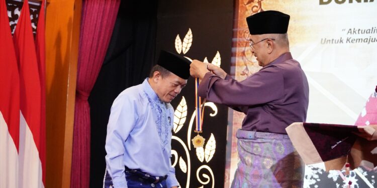 Gubernur Al Haris Dikukuhkan Sebagai Ketua DMDI Provinsi Jambi