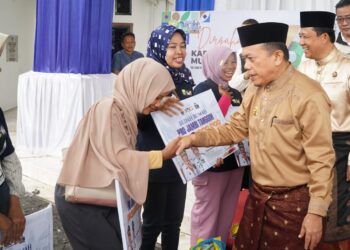 HUT ke-26 Muaro Jambi, Puluhan Warga Dapat Kado Bedah Rumah dari Gubernur Al Haris Senilai Rp. 1,2 Miliar