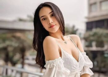 Anya Geraldine Sering Dikirimi Video Siksa Kubur Oleh Mamanya