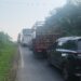 Kemacetan Panjang Terjadi di Jalur Jambi–Palembang, Diduga Akibat Mobil Terguling